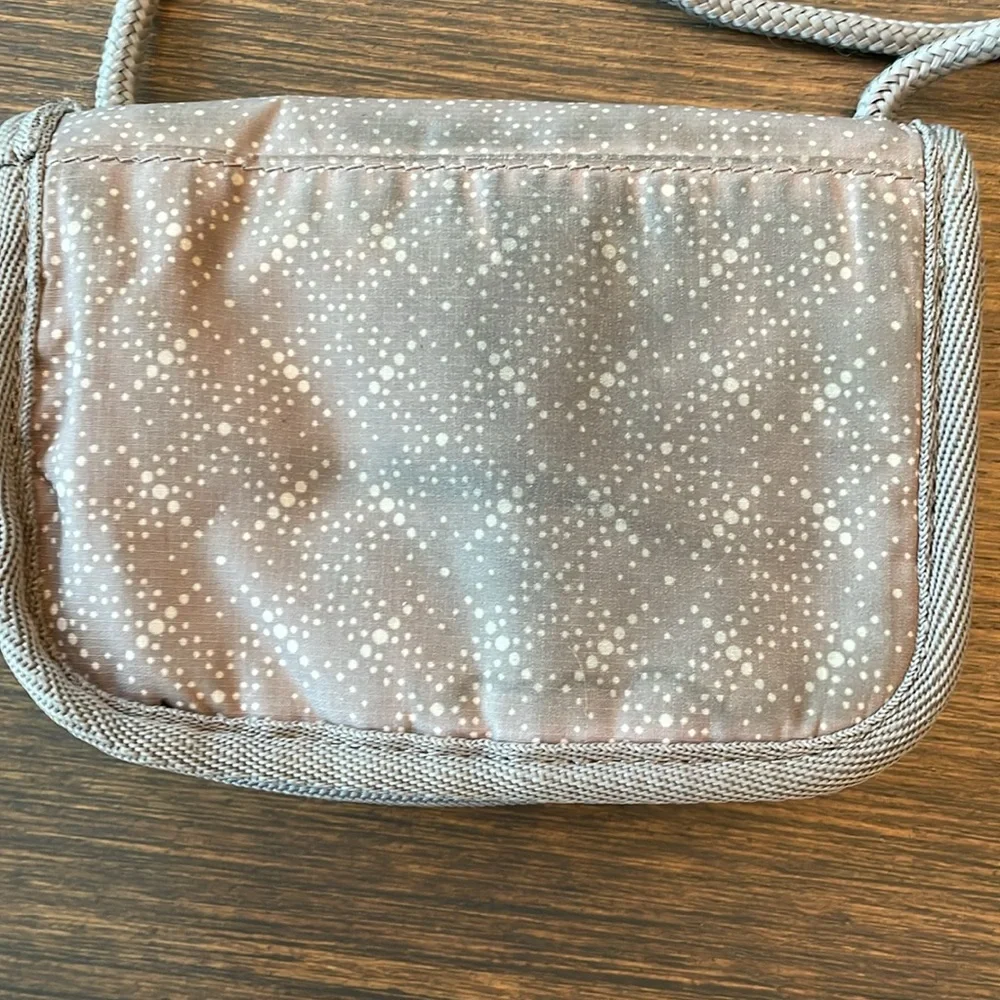 EDDIE BAUER ACTIVEWEAR CROSSBODY ORGANIZER MINI BAG Gray Cream Utility Pockets